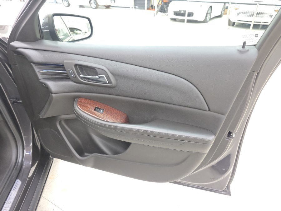 Used 2013 Chevrolet Malibu LTZ FWD image 11