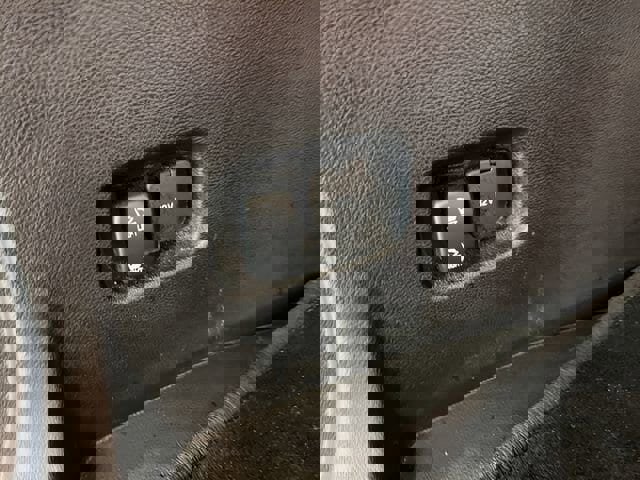 Used 2024 Ford Edge SEL image 9