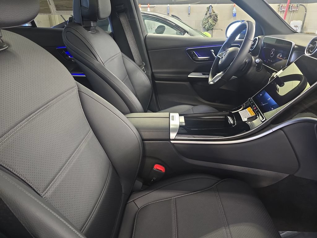 Certified 2026 Mercedes-Benz GLC 300 image 11