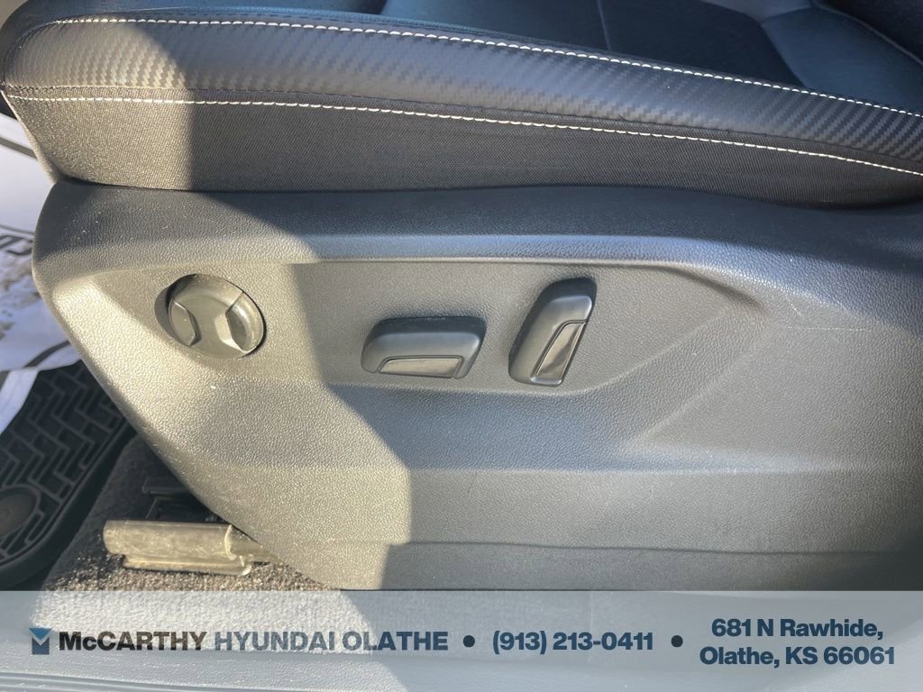 Used 2022 Volkswagen Atlas Cross Sport SE image 22