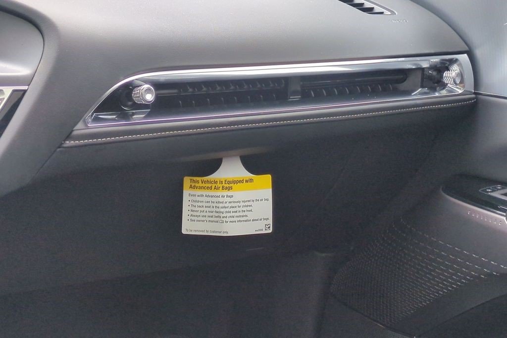 Certified 2024 Cadillac Lyriq Tech AWD/4WD image 24
