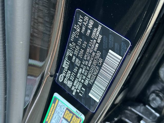 Used 2025 Hyundai Elantra Sport w/ Cargo Package image 11