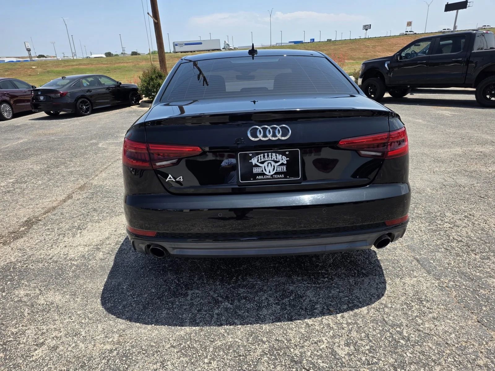 Used 2017 Audi A4 2.0T Premium Plus w/ Premium Plus Package FWD image 6