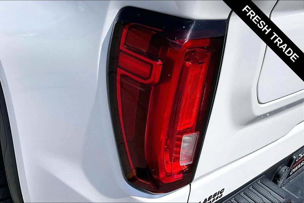 Used 2019 GMC Sierra 1500 SLT w/ SLT Premium Plus Package AWD/4WD image 23