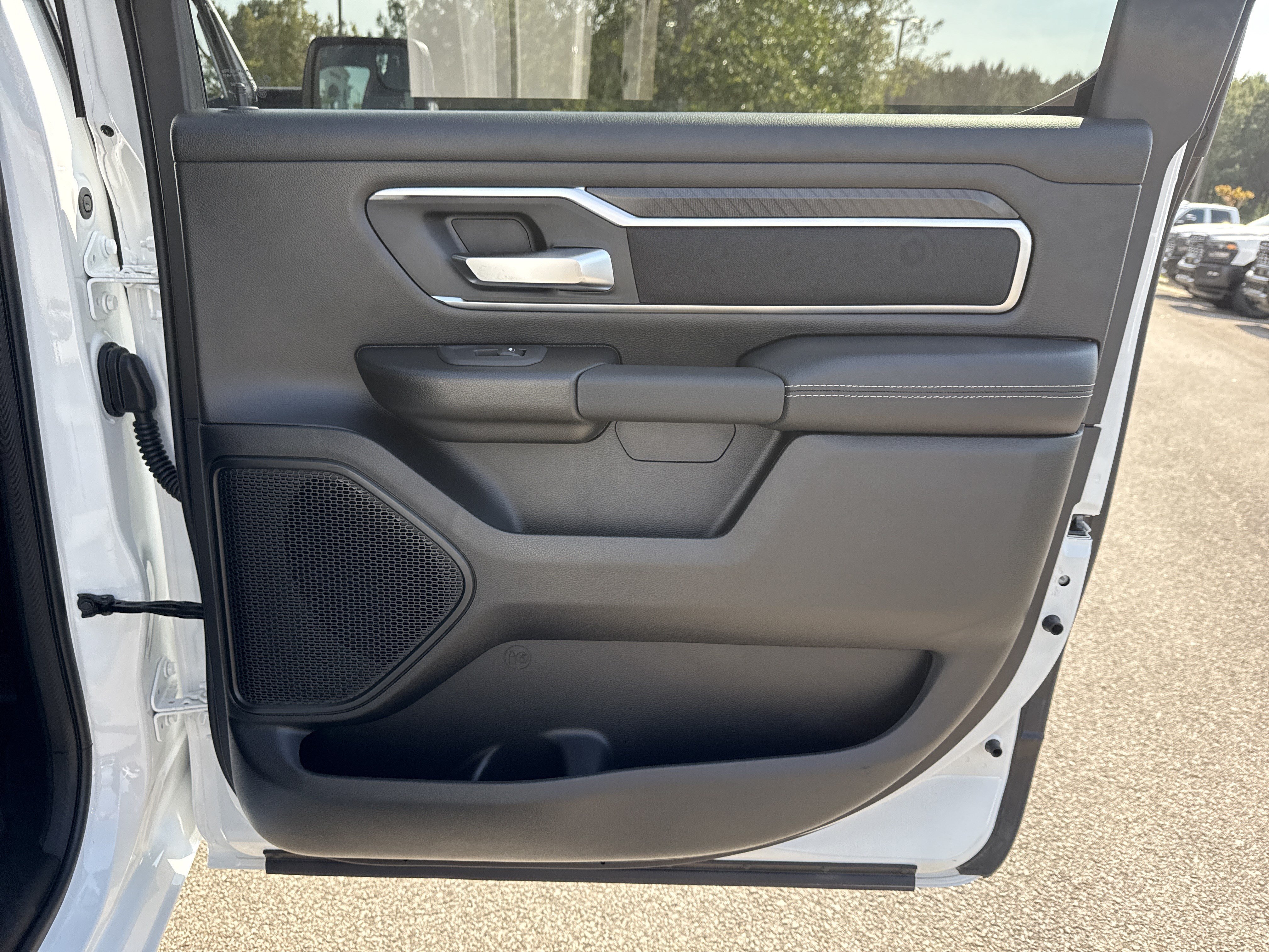 New 2026 RAM 1500 Big Horn w/ Night Edition AWD/4WD image 17