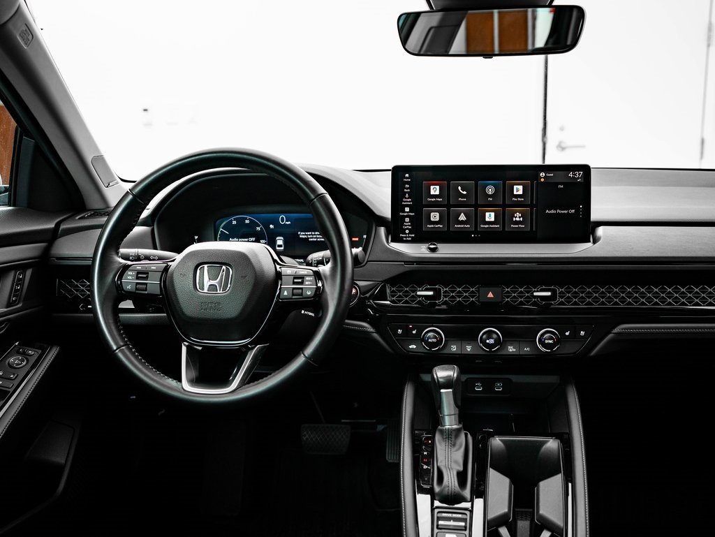 Used 2023 Honda Accord Touring image 32