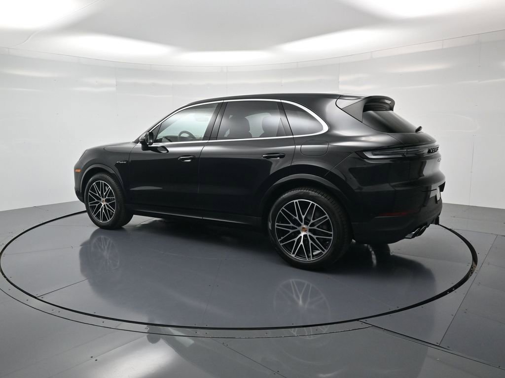 New 2026 Porsche Cayenne E-Hybrid image 3
