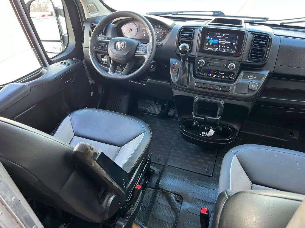 Used 2023 RAM ProMaster 2500 w/ Driver Convenience Group FWD image 30