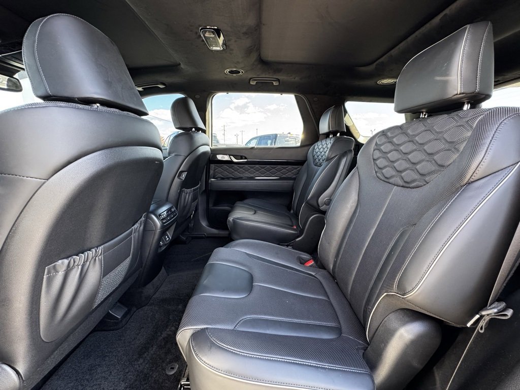 Used 2022 Hyundai Palisade Calligraphy image 13