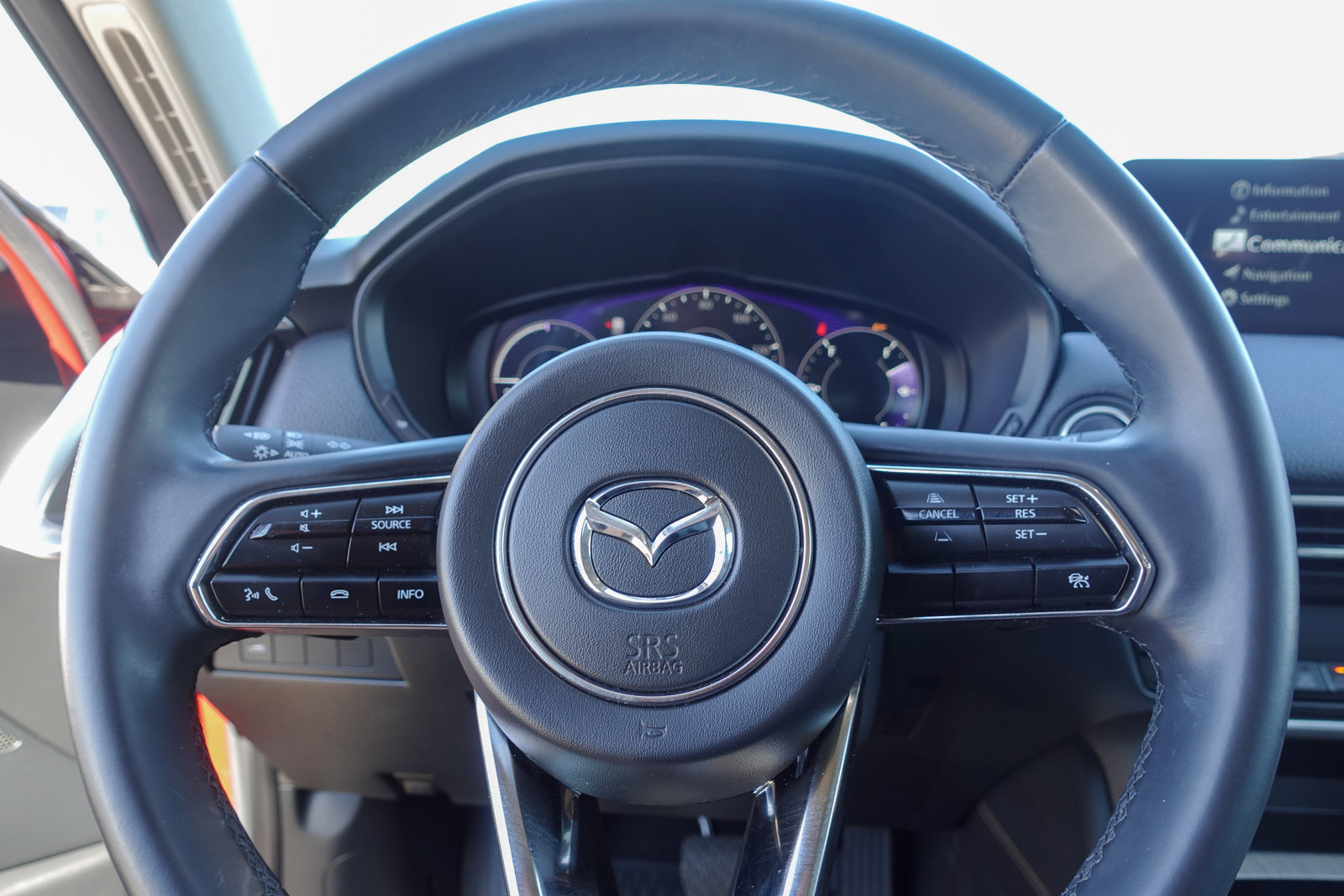 Used 2024 MAZDA CX-90 Plug-In Hybrid w/ Preferred AWD/4WD image 19