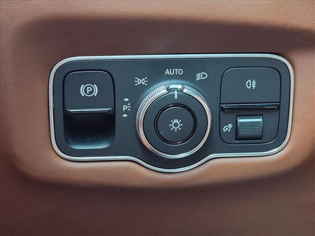 Used 2020 Aston Martin V8 Vantage Coupe RWD image 13