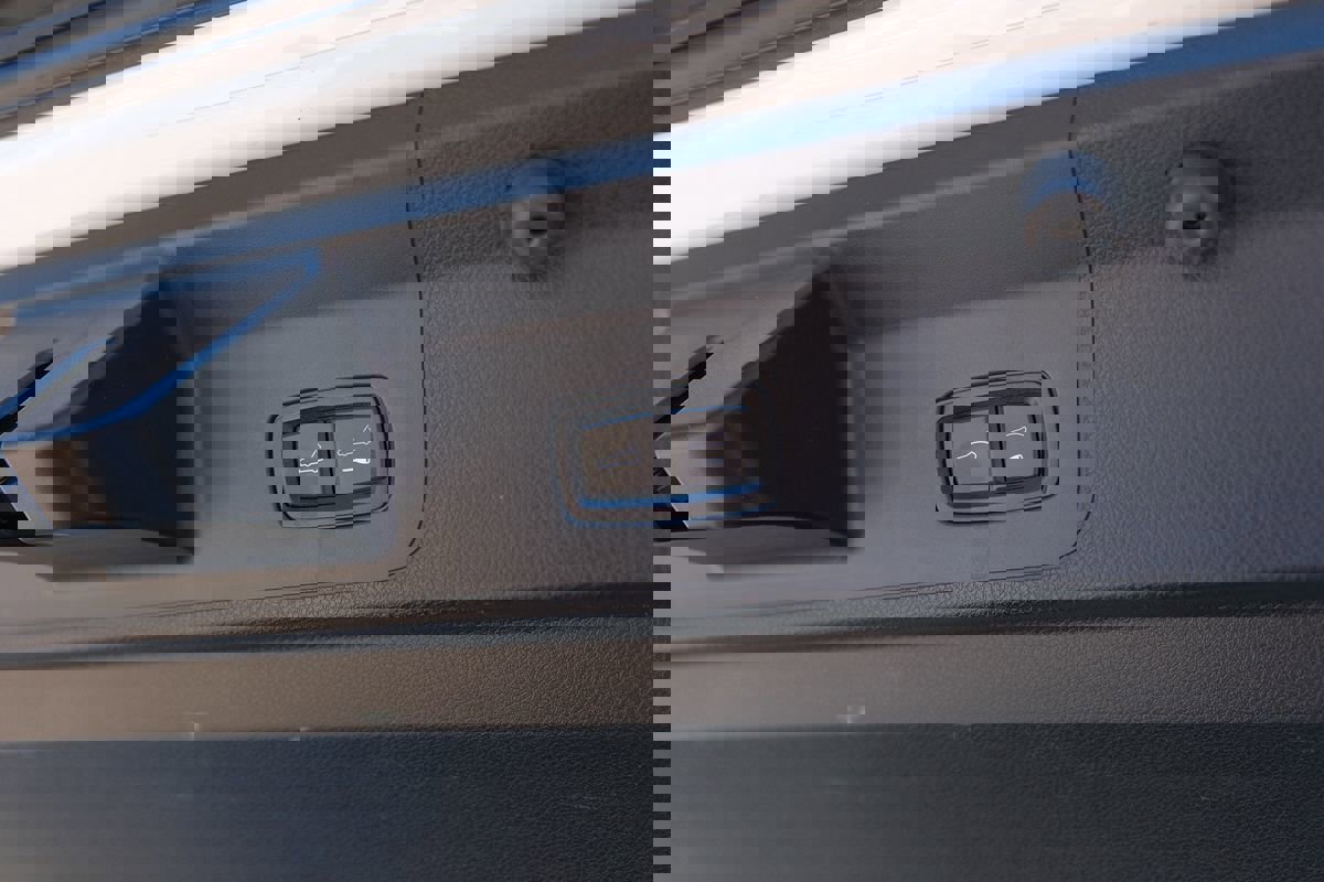 Used 2017 Porsche Panamera image 39