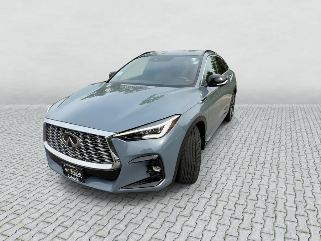 Certified 2025 INFINITI QX55 Essential AWD/4WD image 3