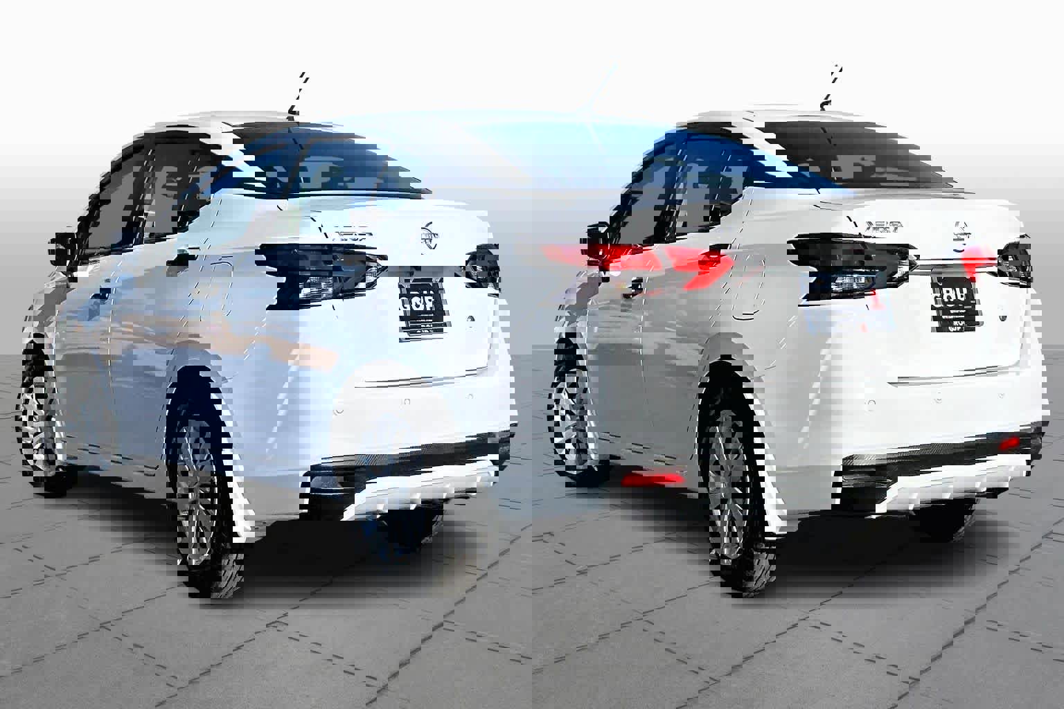 New 2025 Nissan Versa S w/ Trunk Package image 12