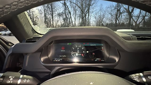 Used 2022 Land Rover Defender 110 X-Dynamic SE image 14