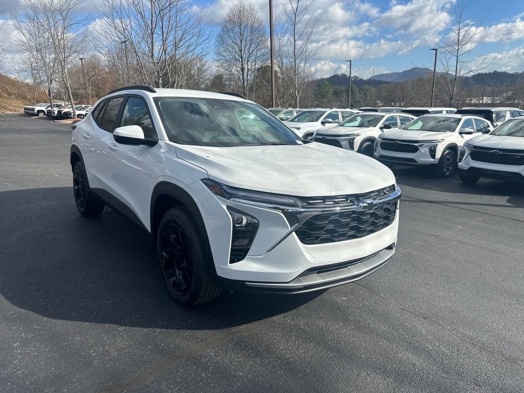 New 2025 Chevrolet Trax LT w/ LT Convenience Package image 26