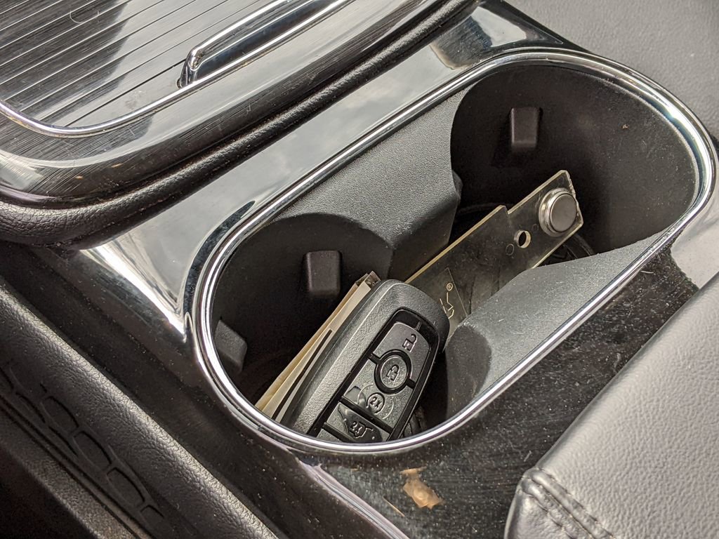 Used 2023 Lincoln Nautilus AWD w/ Premium Package image 19