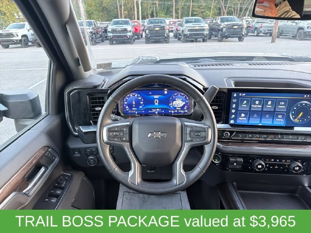 Used 2025 Chevrolet Silverado 2500 LT w/ Trail Boss Package AWD/4WD image 2
