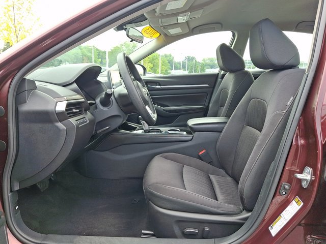 Used 2023 Nissan Altima 2.5 SV FWD image 13