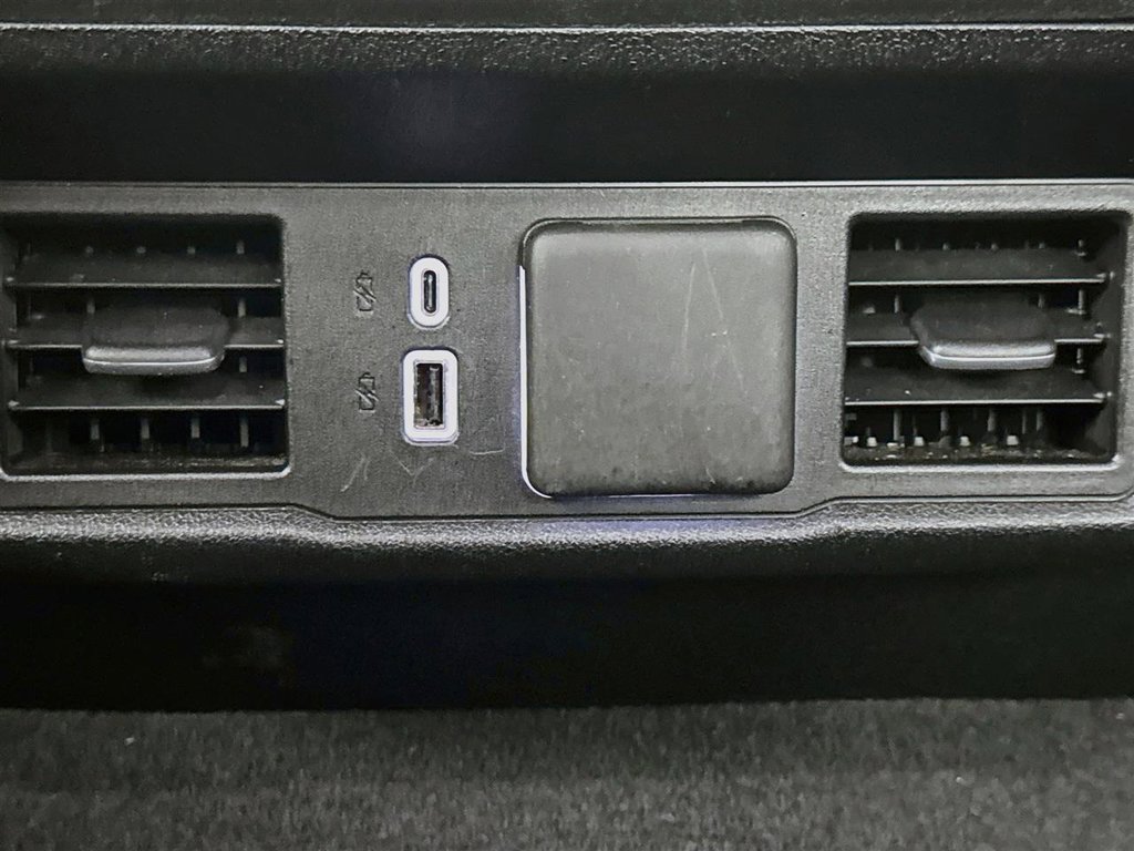 Used 2025 GMC Sierra 1500 SLT RWD image 30