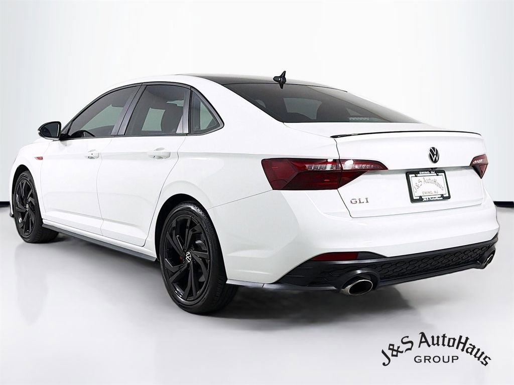 Used 2024 Volkswagen Jetta GLI Autobahn w/ GLI Black Package image 5