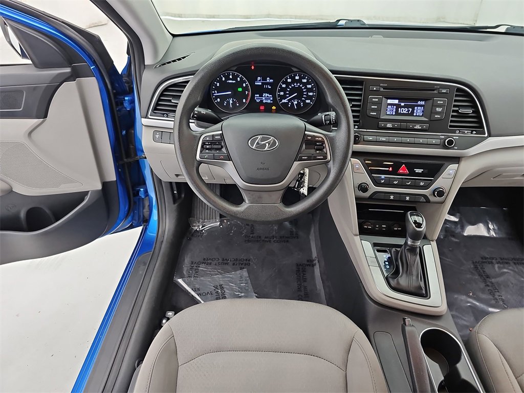 Used 2017 Hyundai Elantra SE image 22