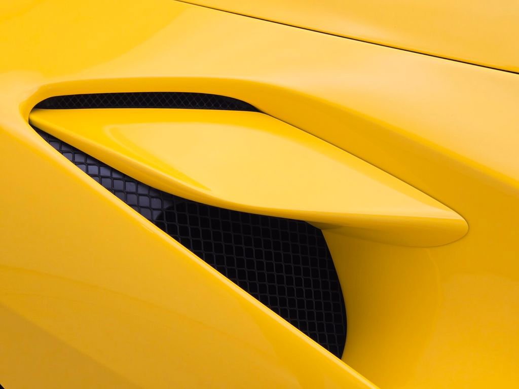 Used 2021 Ferrari F8 Tributo image 9