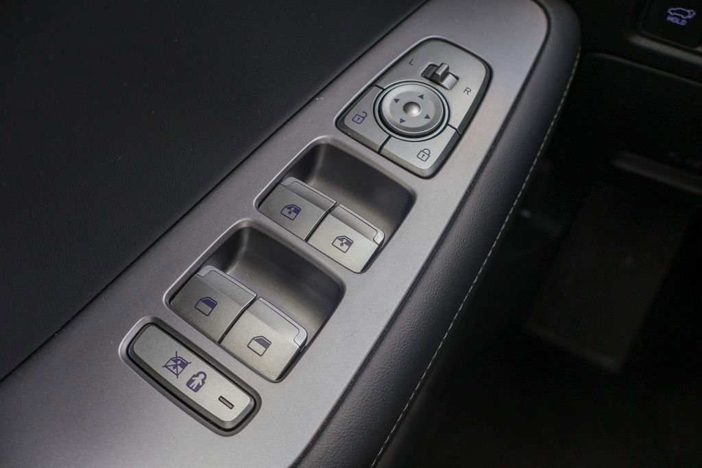 Used 2025 Hyundai Palisade Limited image 19