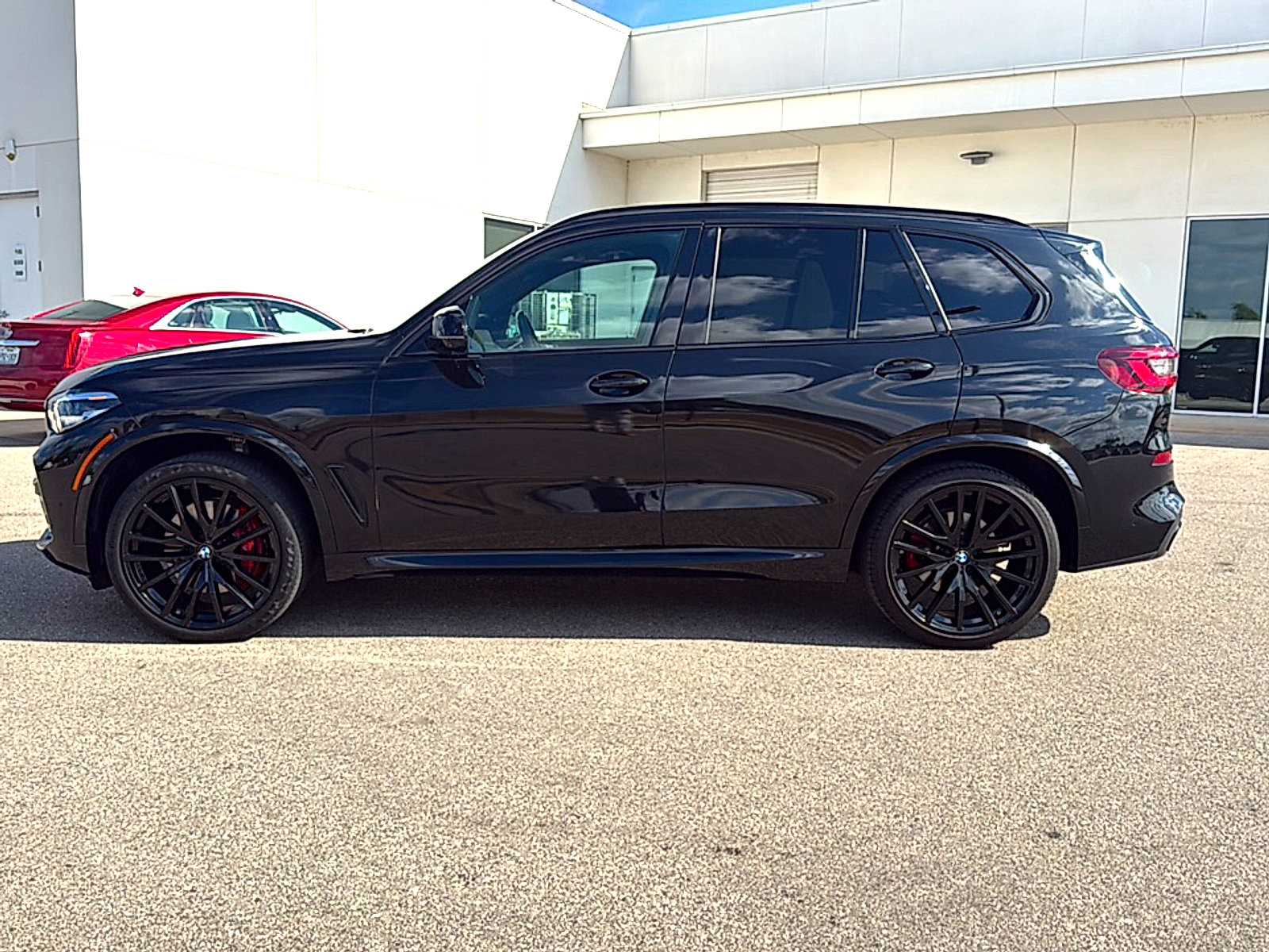 Used 2022 BMW X5 sDrive40i w/ M Sport Package RWD image 4