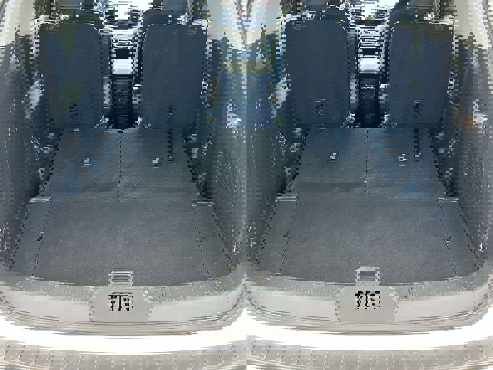 Used 2022 Ford Explorer XLT w/ Equipment Group 202A AWD/4WD image 33