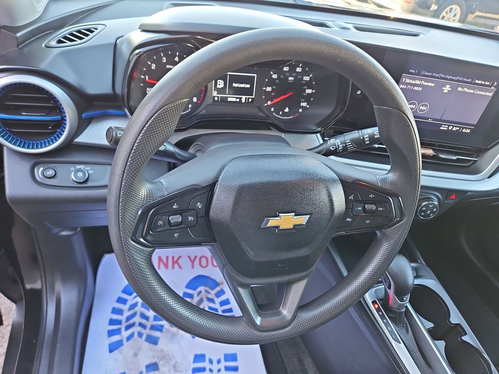 Used 2024 Chevrolet Trax LS FWD image 15