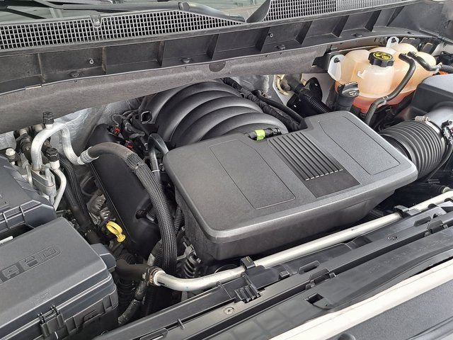Used 2023 Chevrolet Silverado 1500 High Country w/ Z71 Off-Road Package AWD/4WD image 37