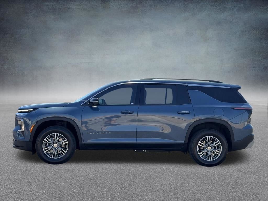 Used 2024 Chevrolet Traverse LT w/ Trailering Package FWD image 7