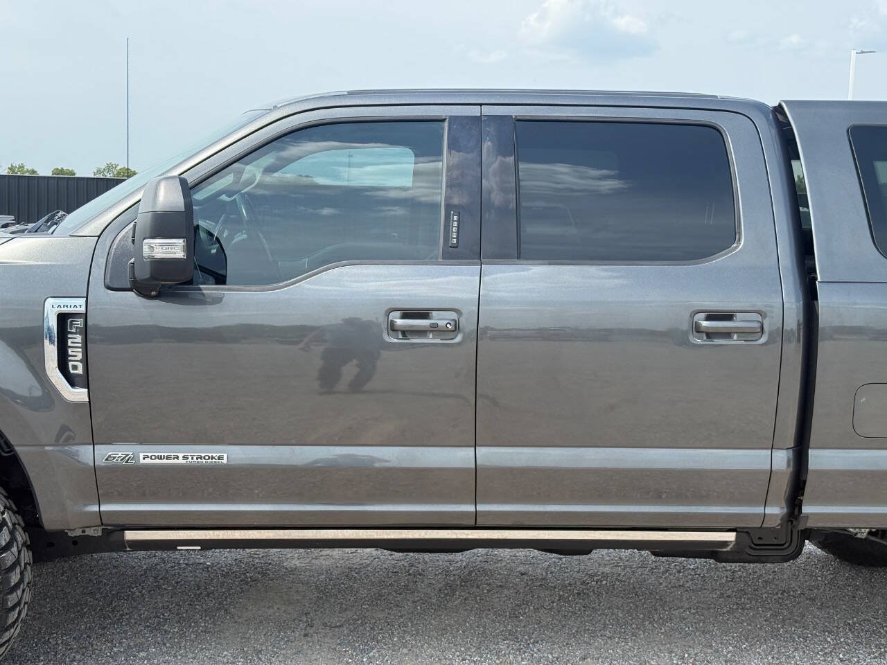 Used 2017 Ford F250 Lariat w/ Lariat Ultimate Package AWD/4WD image 16