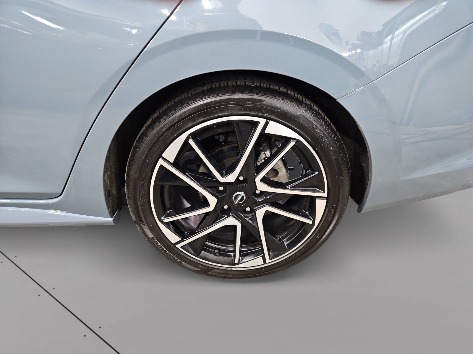 Used 2024 Nissan Sentra SR w/ SR Premium Package FWD image 12