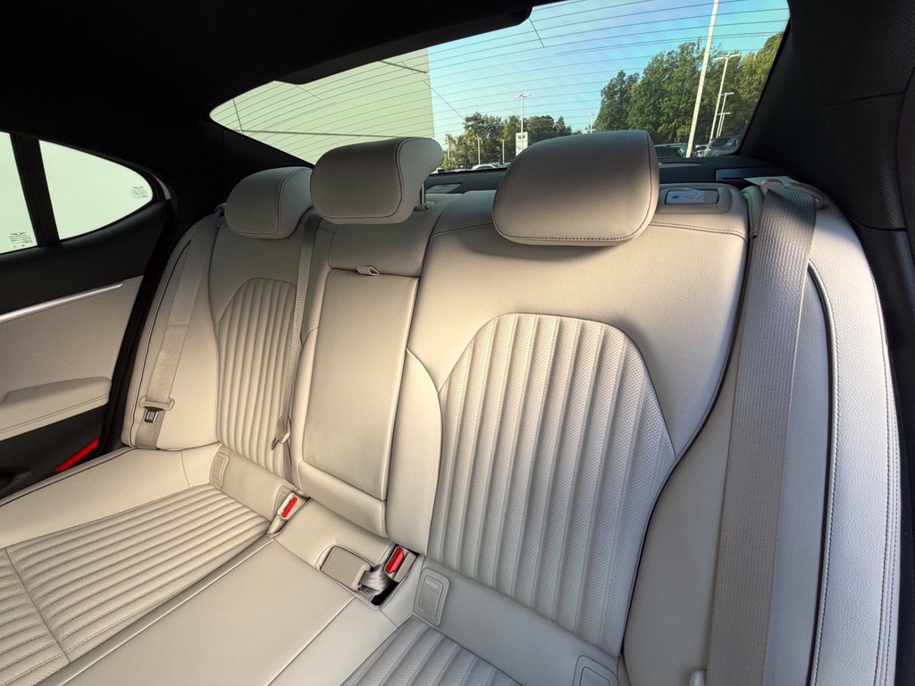 Used 2026 Genesis G70 3.3T Sport Prestige RWD image 18