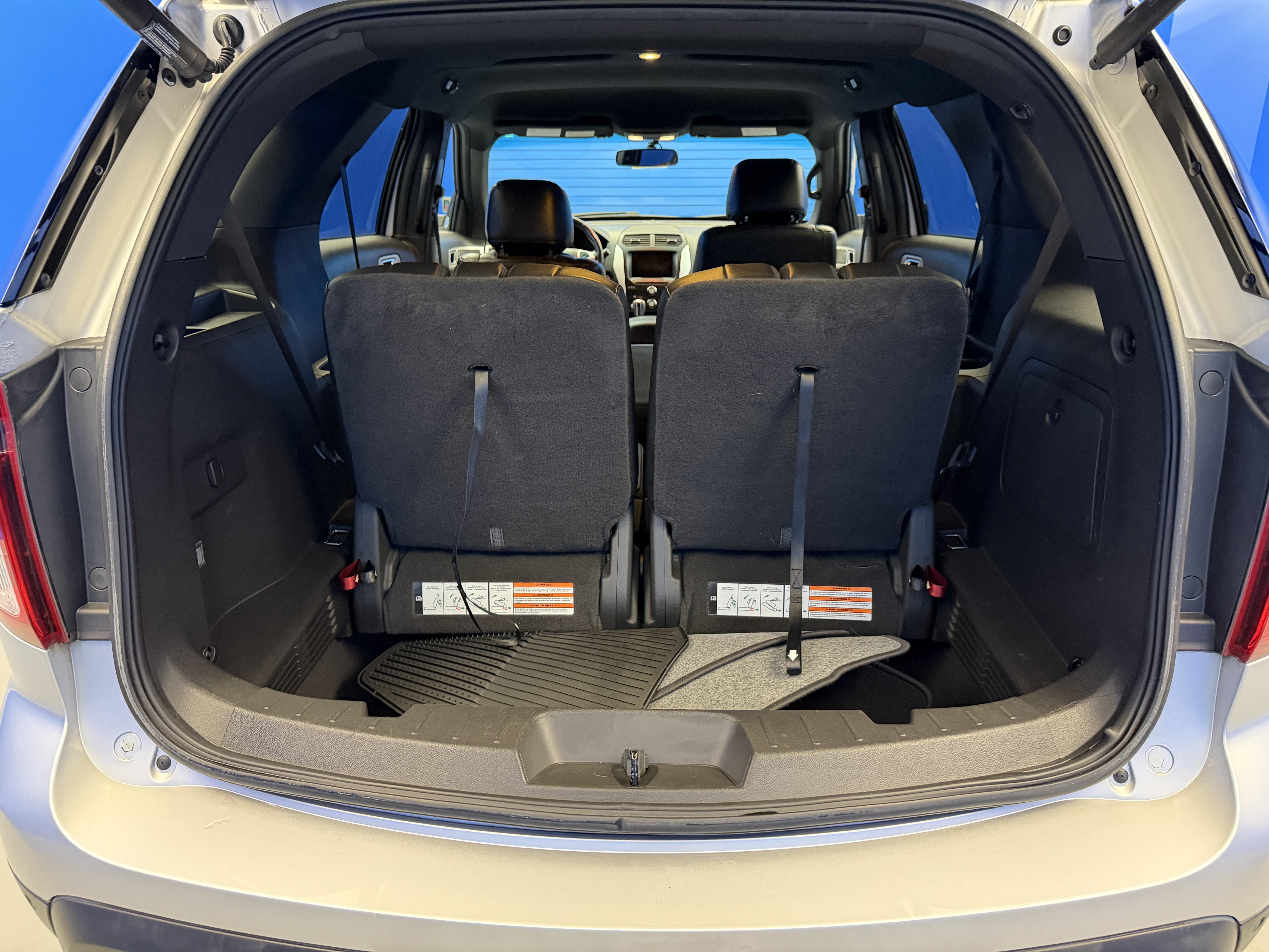 Used 2014 Ford Explorer XLT w/ Equipment Group 202A FWD image 26