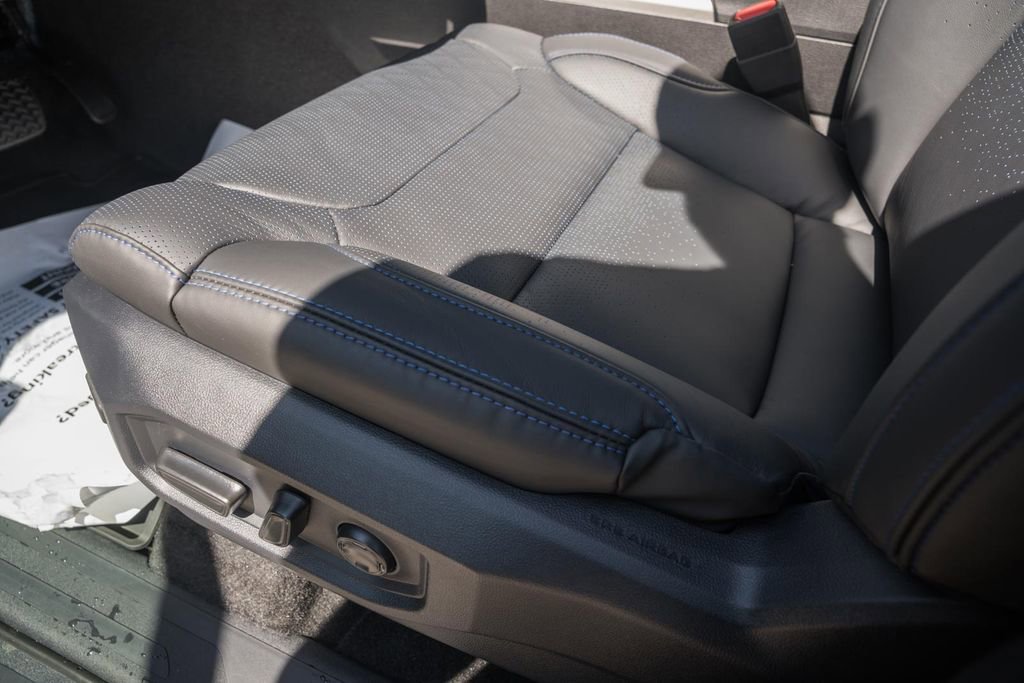 New 2026 Toyota Tundra Platinum AWD/4WD image 39