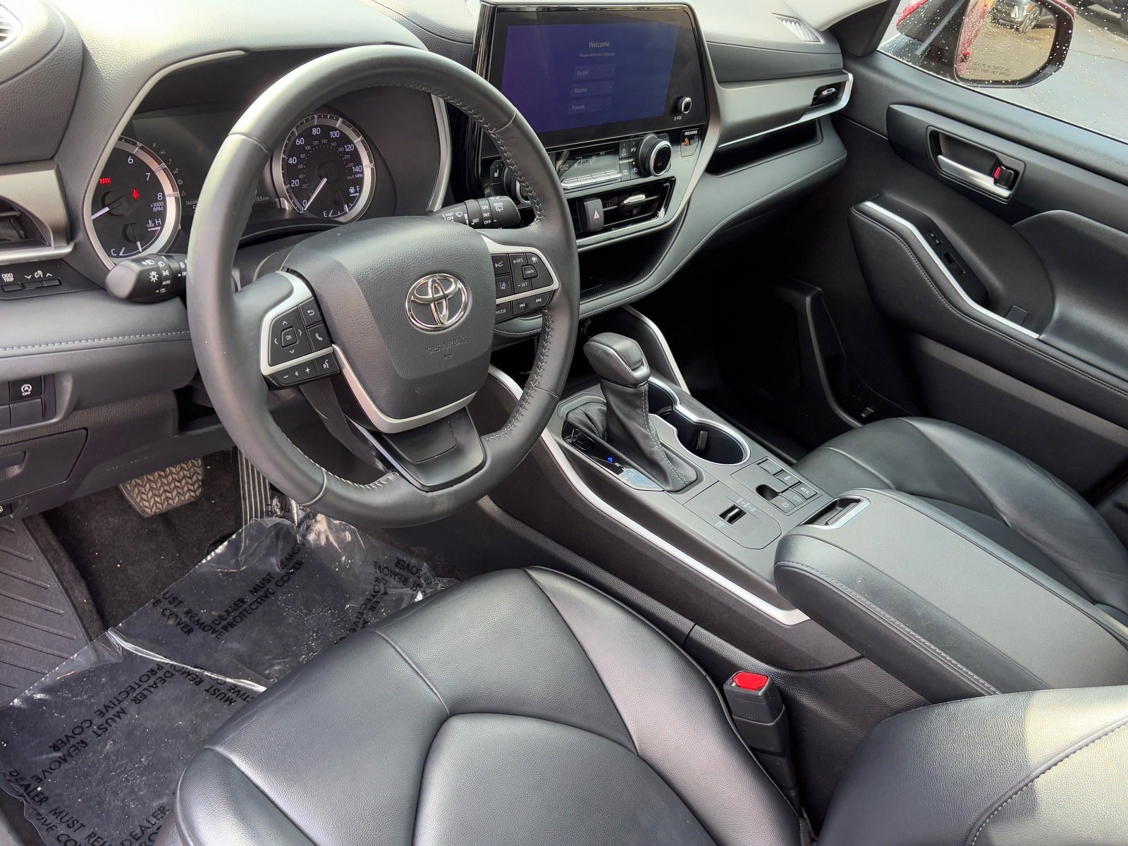 Certified 2023 Toyota Highlander XLE image 19