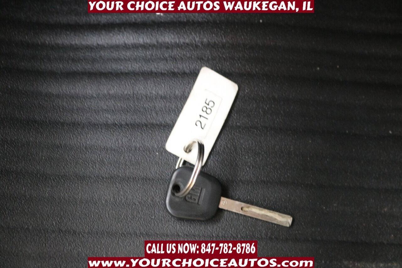 Used 2017 GMC Savana 2500 RWD image 36