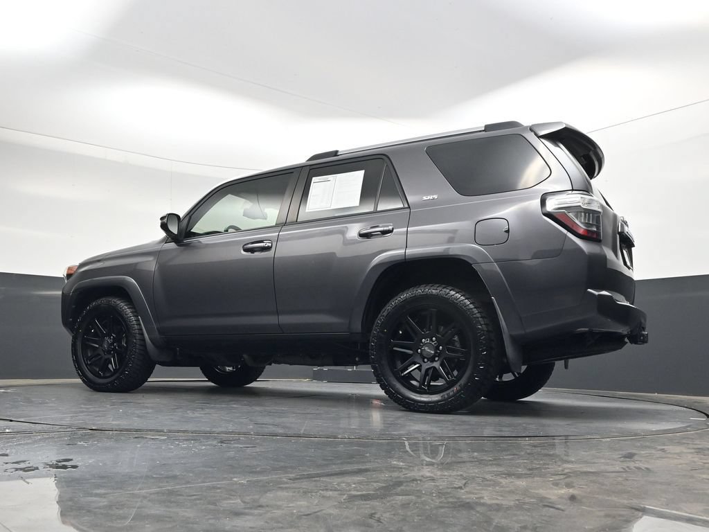 Used 2021 Toyota 4Runner SR5 Premium w/ Moonroof Package RWD image 39