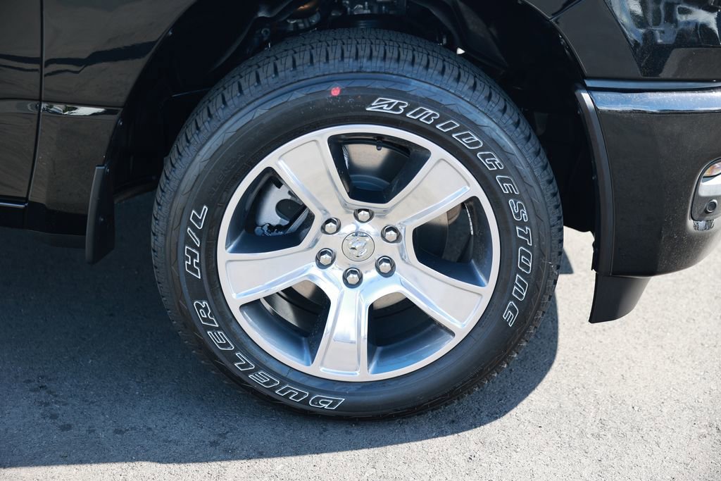 New 2026 RAM 1500 Express image 8