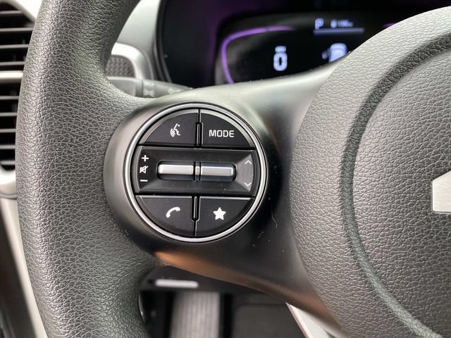 Used 2023 Kia Soul LX FWD image 13