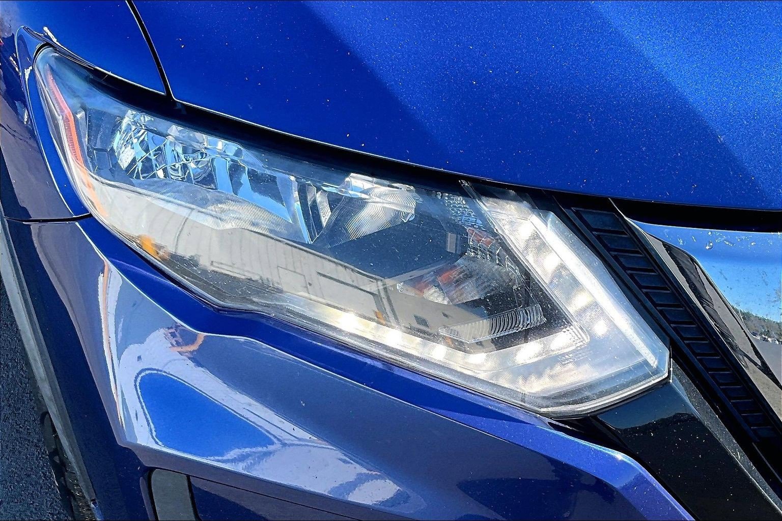 Used 2020 Nissan Rogue S w/ Special Edition Package image 32