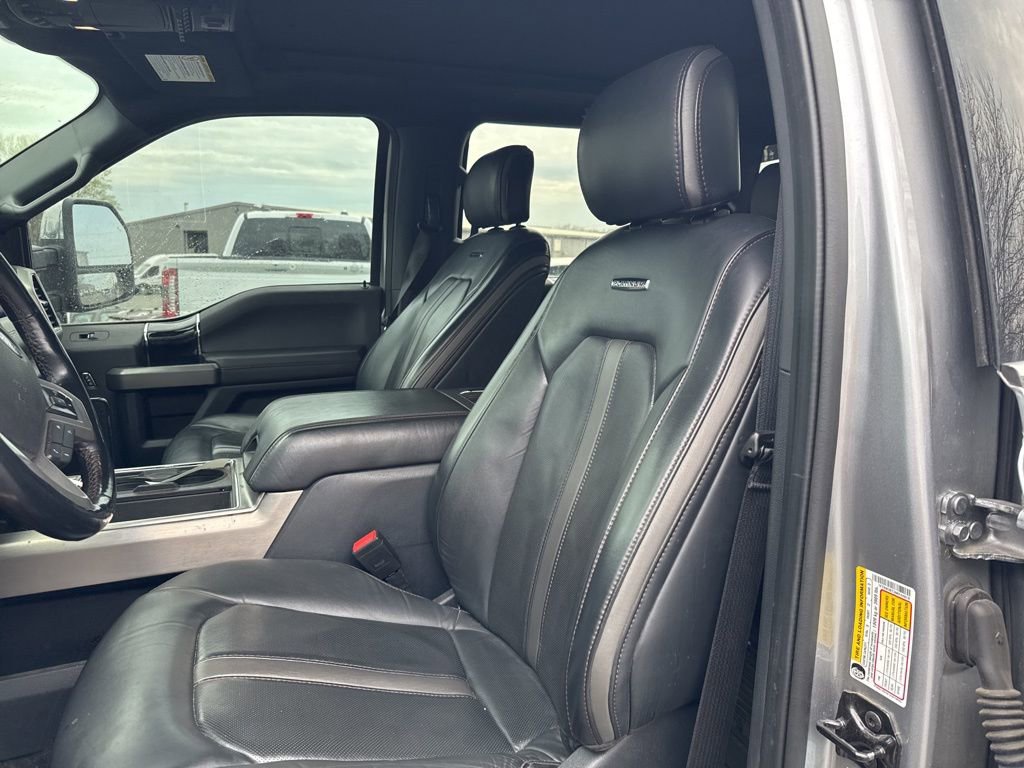 Used 2022 Ford F350 Platinum image 12