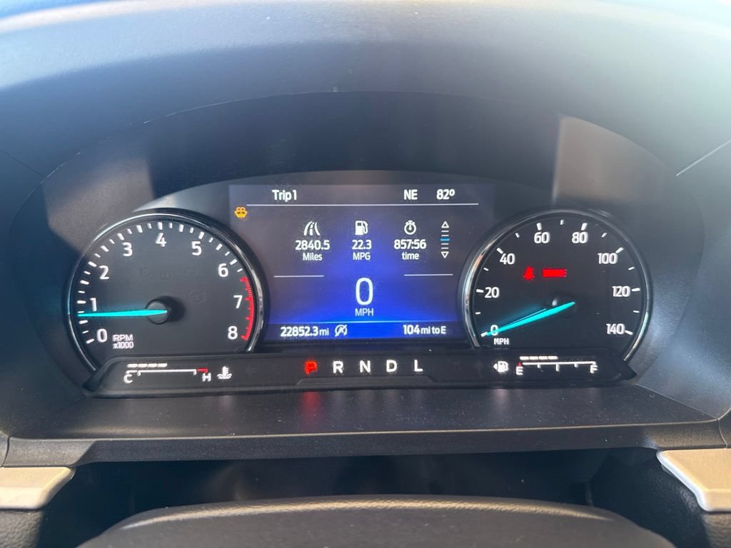 Used 2024 Ford Explorer XLT w/ Equipment Group 202A AWD/4WD image 18