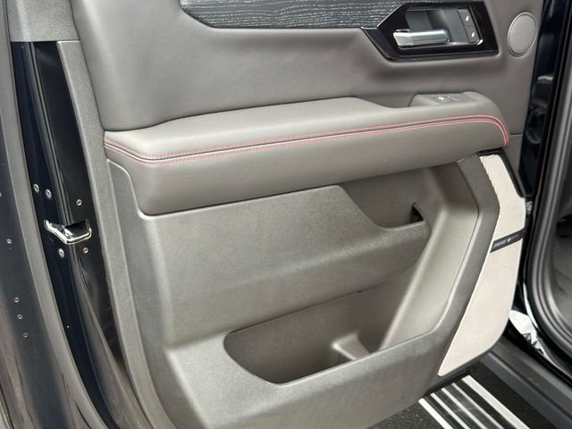 New 2026 GMC Yukon XL AT4 Ultimate AWD/4WD image 11