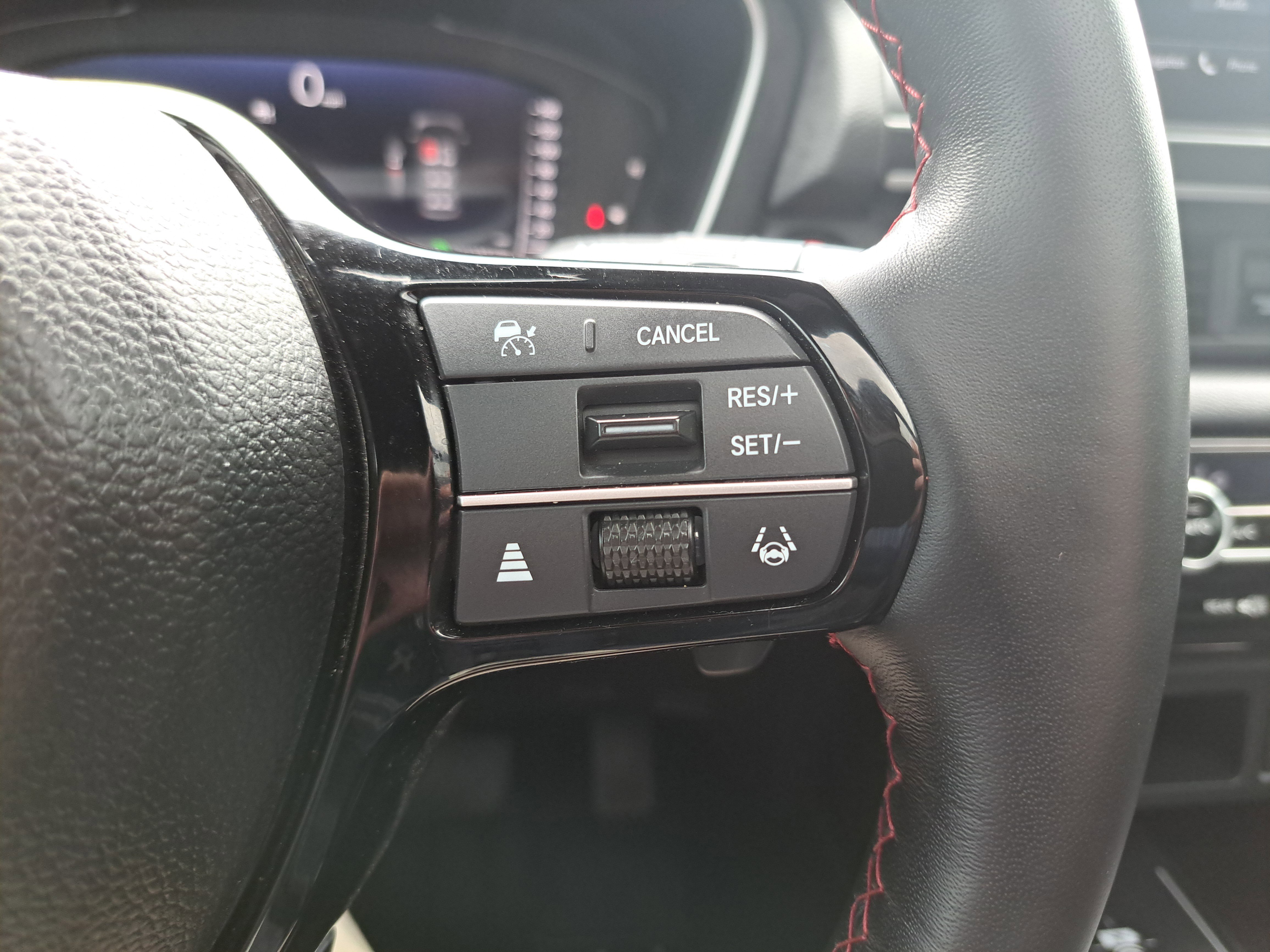 Used 2025 Honda Pilot Black Edition image 19