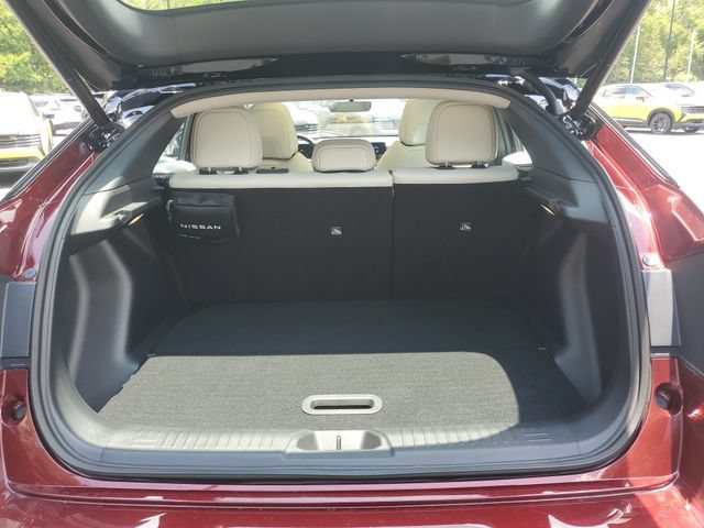 Certified 2026 Nissan Leaf Platinum+ w/ Floor Mat Package (Platinum+) FWD image 7