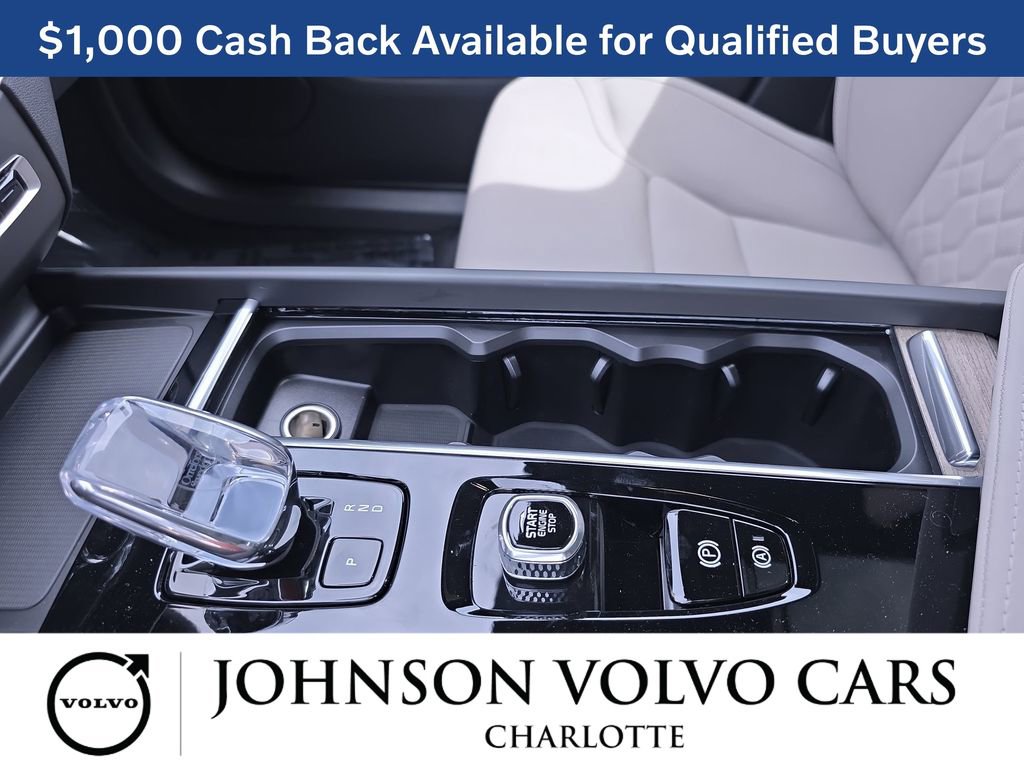 New 2026 Volvo XC60 B5 Plus w/ Protection Package Premier image 26